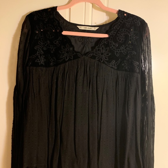 Black top - Picture 2 of 5